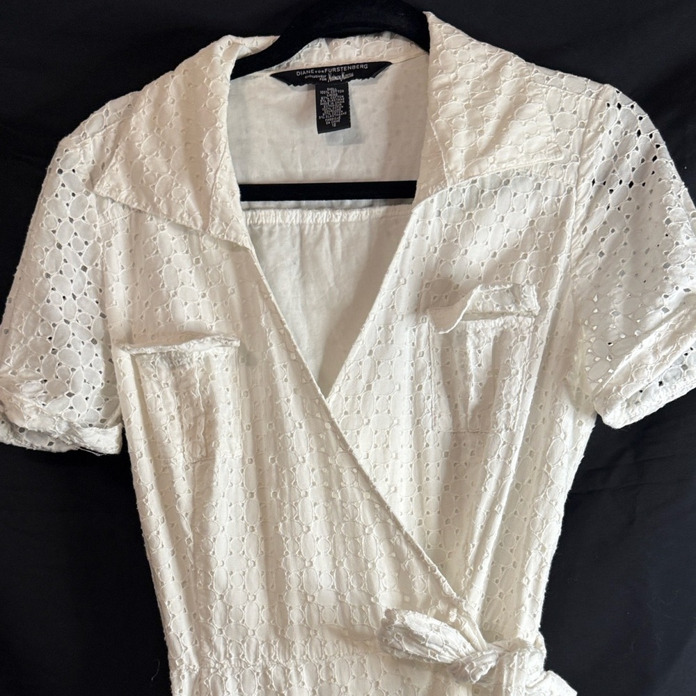 Diane von Furstenberg for Neiman Marcus White Eyelet Wrap Dress – Size 12 - Picture 2 of 13